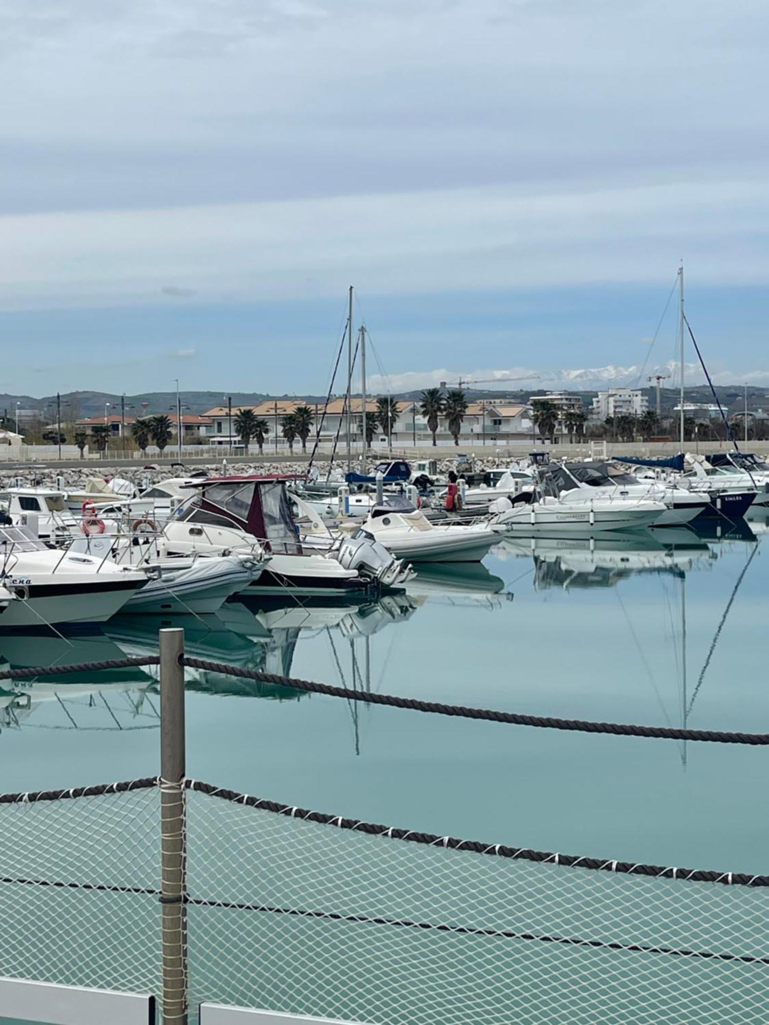 B&B Un Posto Al Mare San Salvo Marina Exteriér fotografie